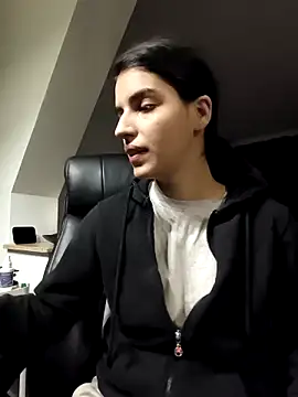 Snapshot of SweetMelodyZ chatting on October 2025 05:08:01 AM SweetMelodyZ online show from October 2025 05:08:01 AM