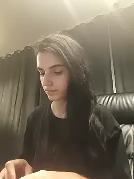 Snapshot of SweetMelodyZ chatting on December 2025 05:47:02 PM SweetMelodyZ online show from December 2025 05:47:02 PM