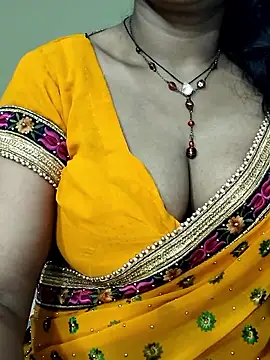 Hotty Sonali online show from September 2025 01:17:02 PM