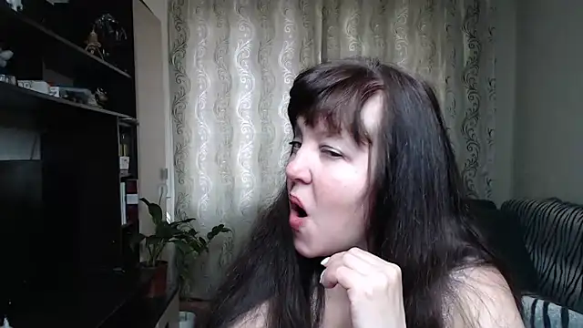 Illusionq online show from April 2026 10:22:01 AM