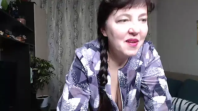 Illusionq online show from September 2025 05:03:01 AM