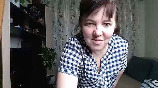 Illusionq online show from October 2025 05:00:01 AM