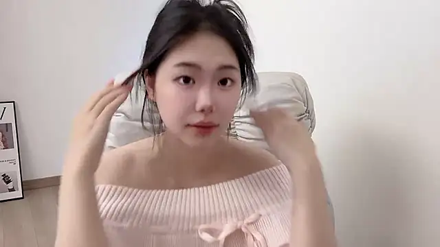 Snapshot of suki-1 chatting on March 2026 09:46:02 AM suki-1 online show from March 2026 09:46:02 AM