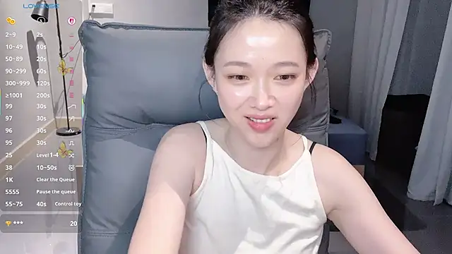 NiNi-baby520 online show from October 2025 03:37:02 PM