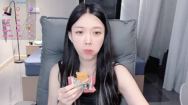 NiNi-baby520 online show from October 2025 07:33:01 AM