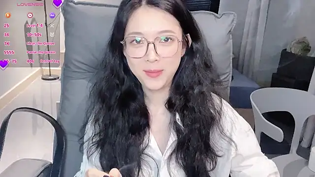 NiNi-baby520 online show from September 2025 07:26:02 AM