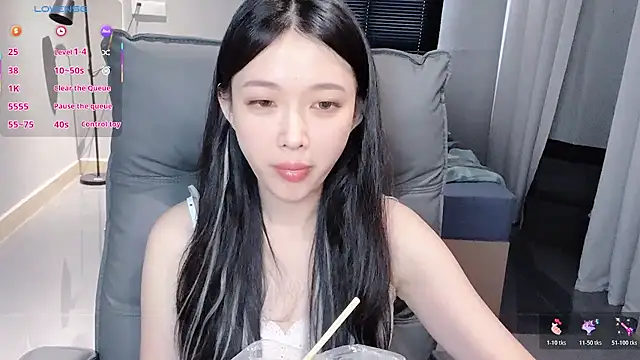 NiNi-baby520 online show from October 2025 07:22:02 AM