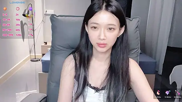 NiNi-baby520 online show from November 2025 07:45:01 AM