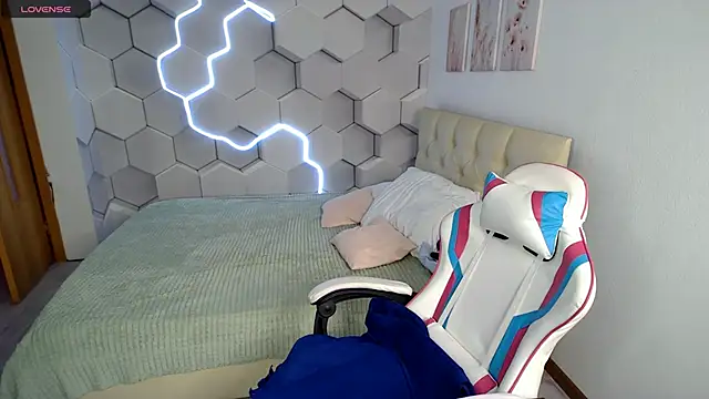 aliicemeow online show from March 2026 09:51:02 AM