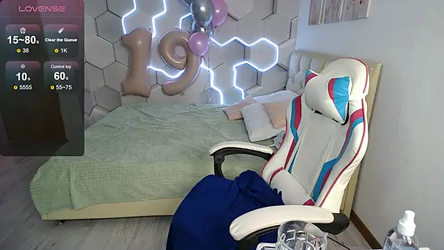 aliicemeow online show from June 2026 07:03:01 AM