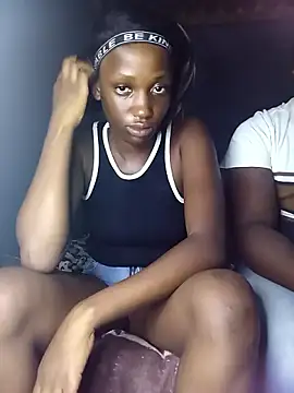 melaninbaebyy online show from April 2026 09:18:02 PM