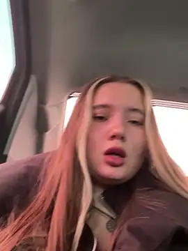 StephanieMur online show from September 2025 06:15:02 AM