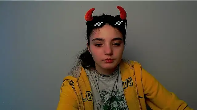 Sun Shine   online show from October 2025 01:34:01 PM