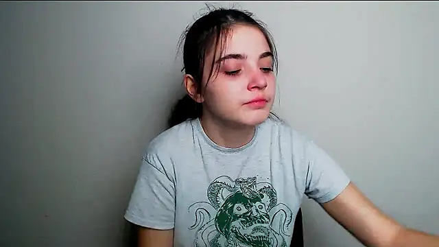 Sun Shine   online show from November 2025 03:53:02 AM