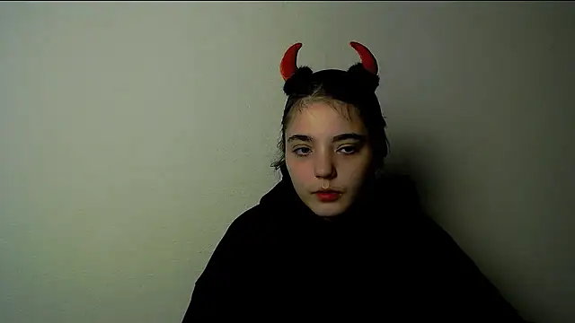 Sun Shine   online show from October 2025 09:25:02 PM