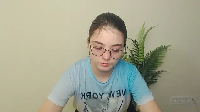 Sun Shine   online show from May 2026 09:13:01 PM