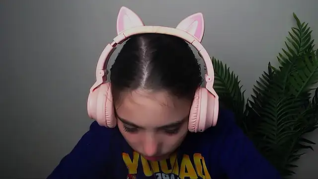 Sun Shine   online show from September 2025 08:25:01 PM