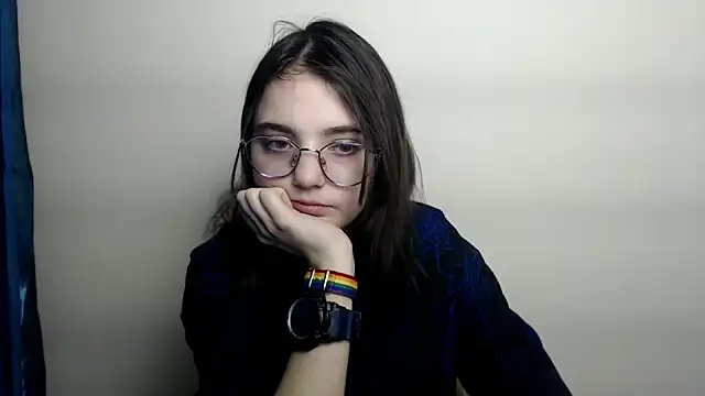 Sun Shine   online show from February 2026 09:25:01 PM