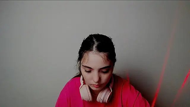 Sun Shine   online show from October 2025 09:49:02 PM