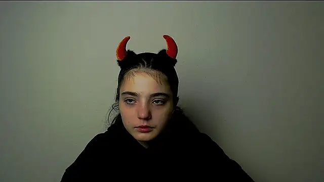 Sun Shine   online show from October 2025 09:56:02 PM