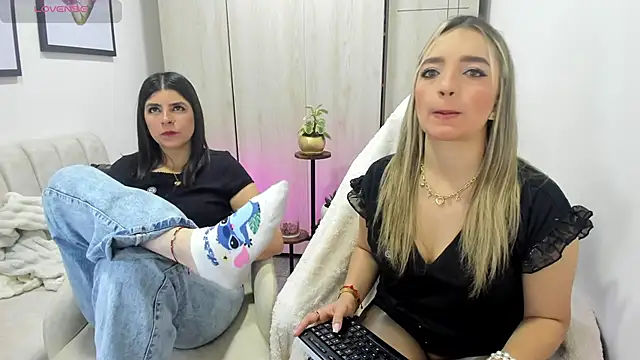 Snapshot of Miss_Annye chatting on January 2026 02:40:02 AM Miss Annye online show from January 2026 02:40:02 AM