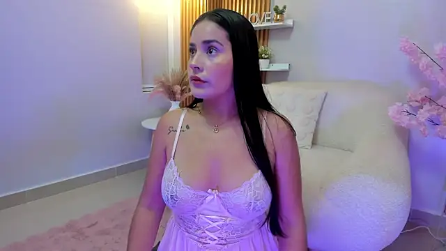 Snapshot of Emilysweet4u_ chatting on October 2025 09:16:01 PM Emilysweet4u  online show from October 2025 09:16:01 PM