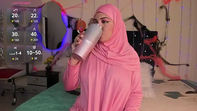 Dana-Alabi online show from October 2025 12:35:03 PM