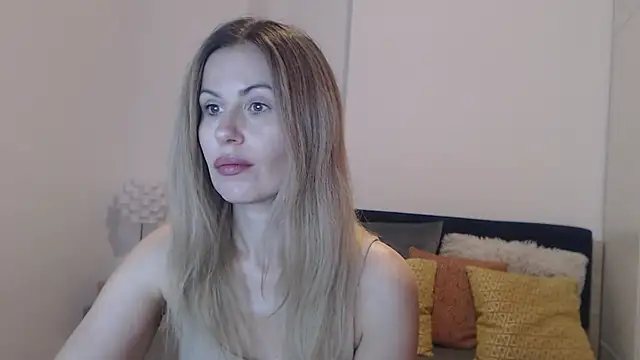 Snapshot of Lika_Soul chatting on July 2026 03:33:02 PM Lika Soul online show from July 2026 03:33:02 PM