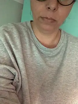 LupeLok online show from October 2025 06:08:01 PM
