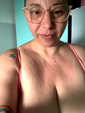 LupeLok online show from November 2025 01:00:02 PM