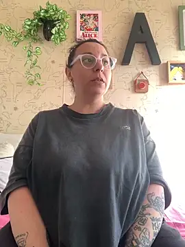 LupeLok online show from June 2026 04:28:01 PM