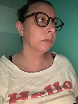 LupeLok online show from November 2025 07:52:02 PM