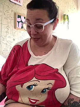 LupeLok online show from June 2026 04:04:02 PM