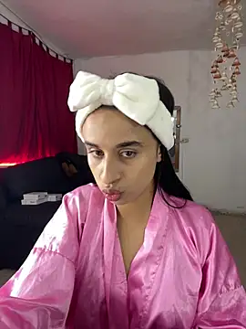 issis22 online show from May 2026 03:04:02 AM
