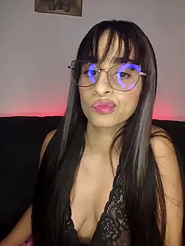 issis22 online show from September 2025 02:06:01 AM
