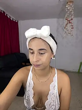 issis22 online show from May 2026 02:55:01 AM