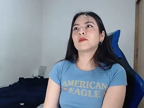 EloiseJun online show from November 2025 01:54:01 AM