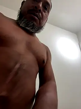julio p online show from October 2025 12:24:02 AM