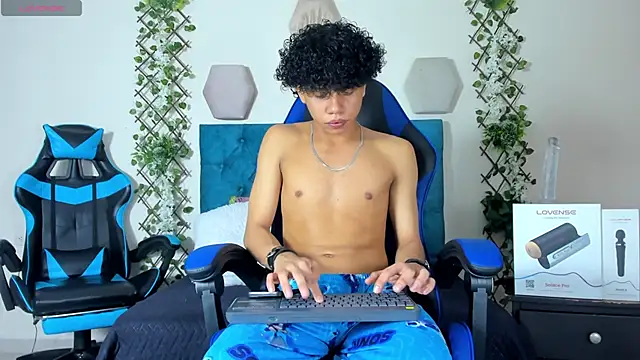  taylor black online show from October 2025 03:08:01 PM