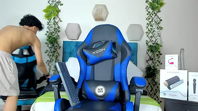  taylor black online show from November 2025 09:07:01 PM