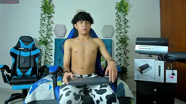  taylor black online show from September 2025 09:32:02 PM