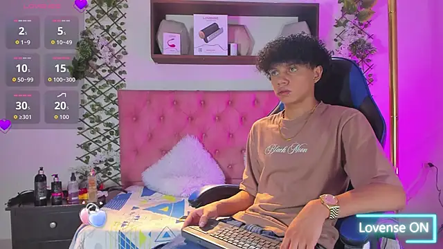  taylor black online show from February 2026 09:14:01 PM