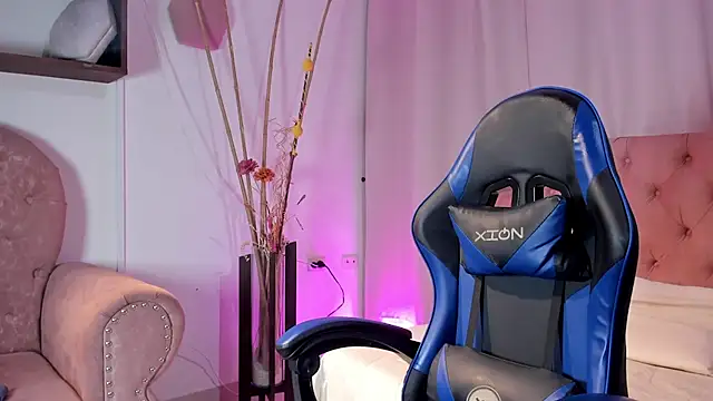  taylor black online show from March 2026 09:02:01 PM