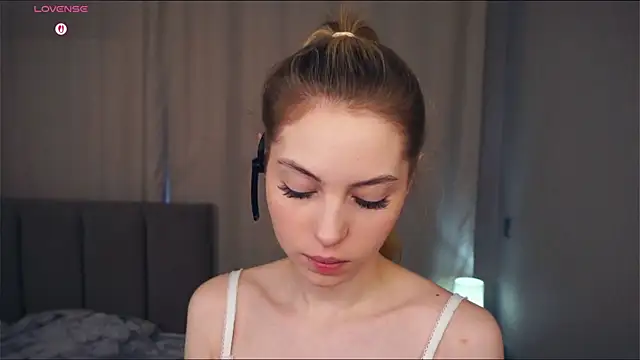 VeronaBench online show from November 2025 08:28:02 AM