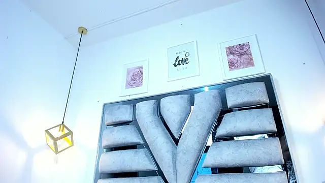 lianfox  online show from March 2026 12:32:01 PM