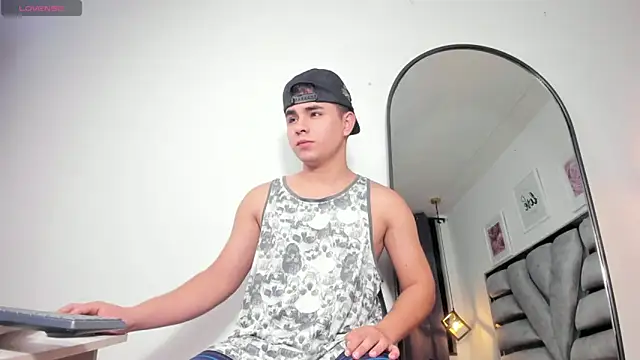 lianfox  online show from February 2026 12:34:02 PM