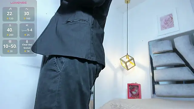 lianfox  online show from February 2026 01:00:01 PM