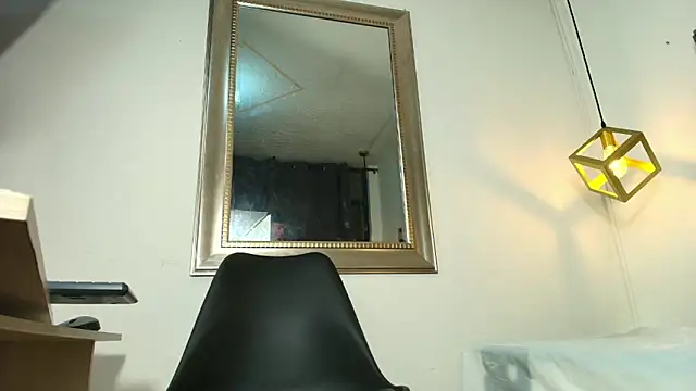 lianfox  online show from September 2025 12:34:02 PM