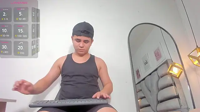 lianfox  online show from February 2026 01:30:01 PM