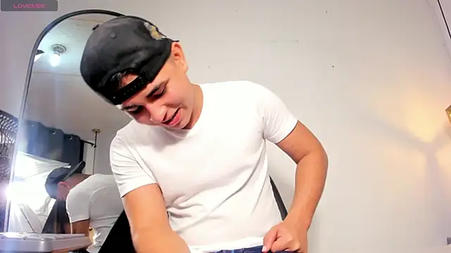 lianfox  online show from April 2026 01:17:02 PM